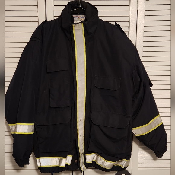 Reflective jacket - Picture 1 of 5